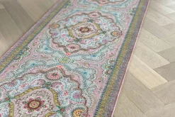 Vloerkleed Loper Majorelle By Pip Pastel Roze